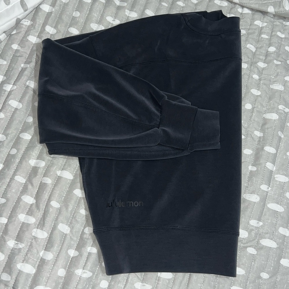 lululemon softstreme crewneck!